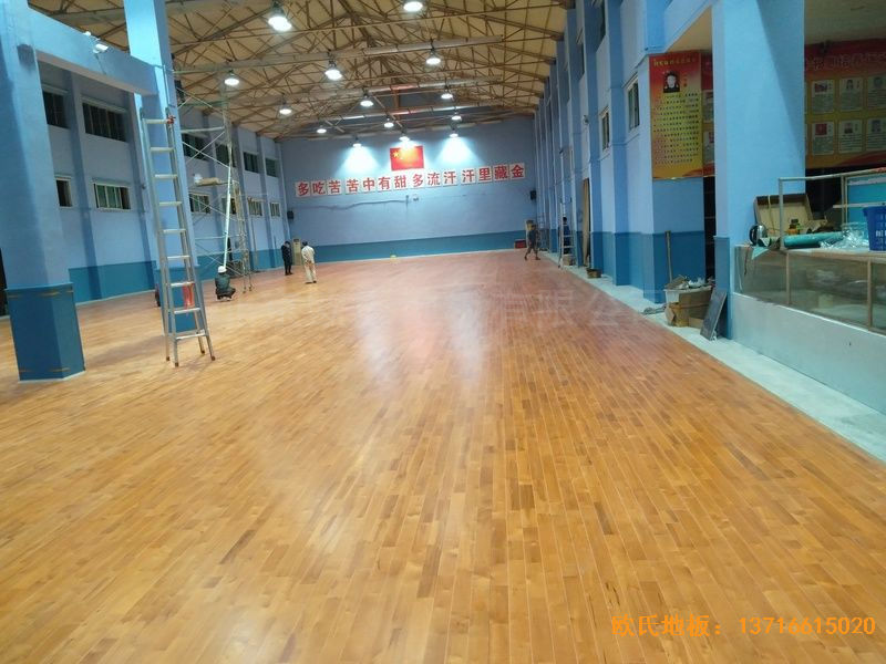 湖北武漢新華路體育場(chǎng)羽毛球館體育地板施工案例