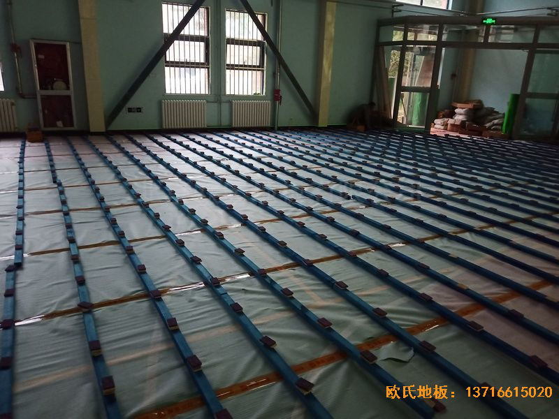 青海西寧市城西區(qū)新寧路18號中國科學(xué)院運動木地板鋪設(shè)案例