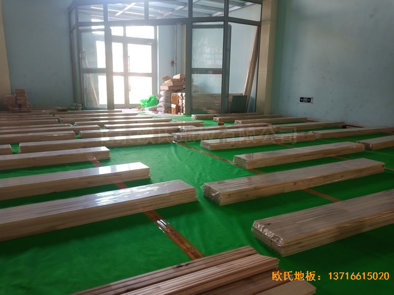 青海西寧市城西區(qū)新寧路18號中國科學(xué)院運動木地板鋪設(shè)案例