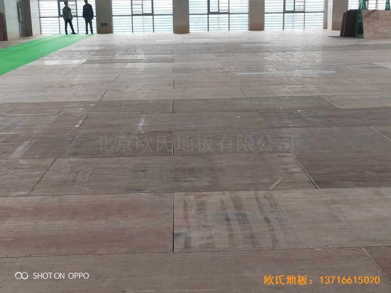 江蘇三井實(shí)驗(yàn)小學(xué)籃球館運(yùn)動(dòng)木地板鋪設(shè)案例2