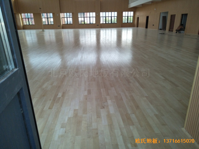 上海松江區(qū)佘北學(xué)校運動館運動木地板鋪設(shè)案例4